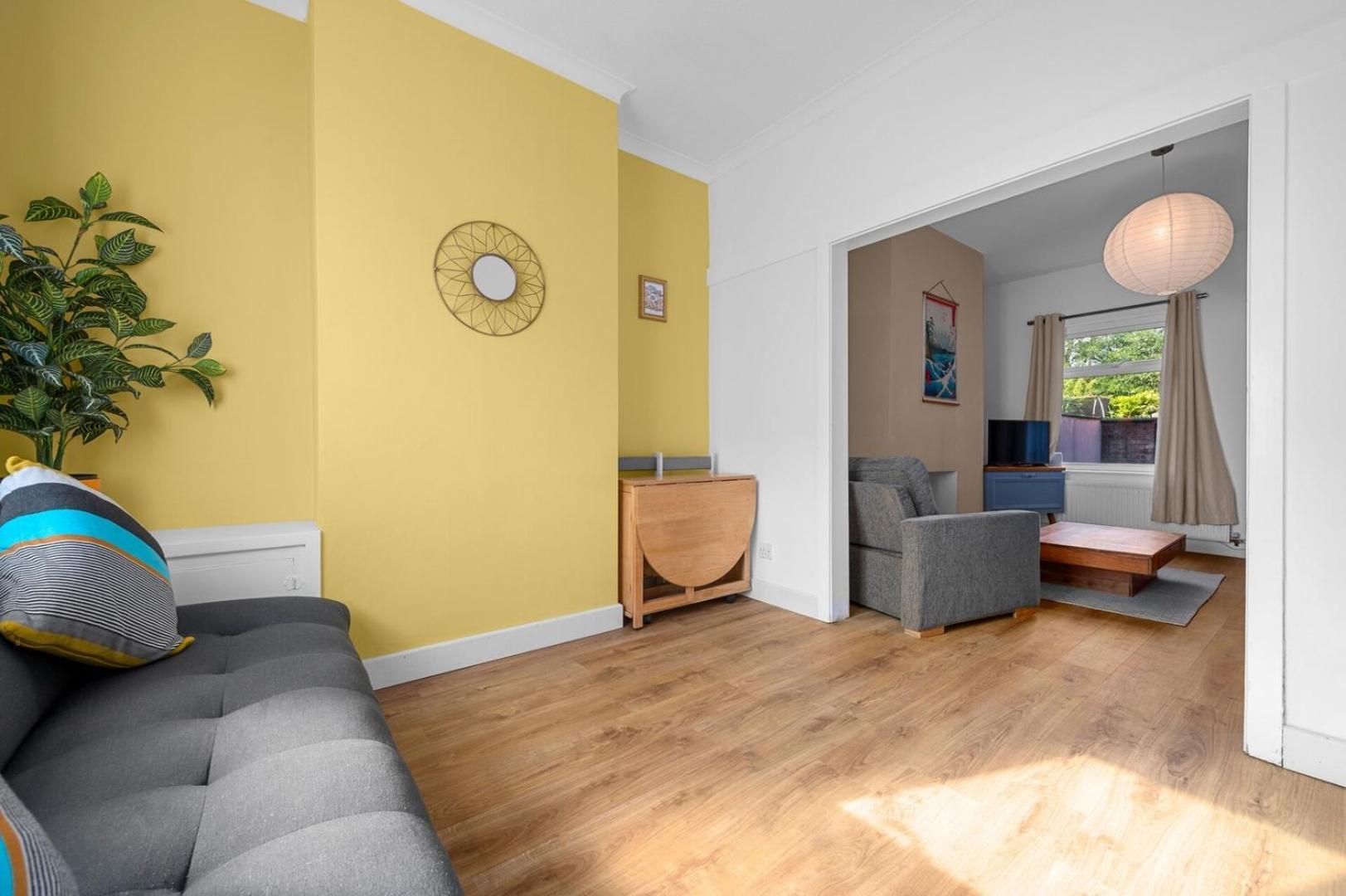 Bright 2bd - 10 Mins To Apartment Manchester